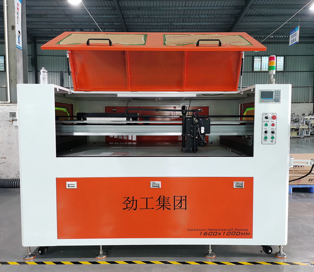 高效生产，轻松应对各种材料，众博网页版页面登录_众博（中国）大尺寸模切机众博网页版页面登录_众博（中国）助您一臂之力